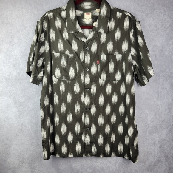Levi's Shirt Mens Medium Black Relaxed Fit Lightweight Button Up Short Sleeve M - Picture 2 of 13